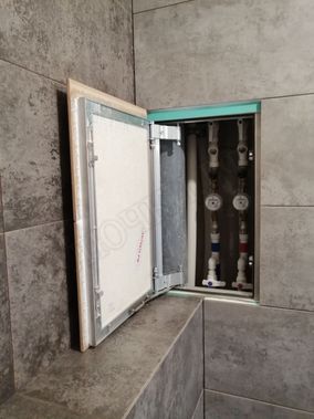 Люк под плитку Секрет 3.0 450*700 Люк под плитку Секрет 3.0 450*700