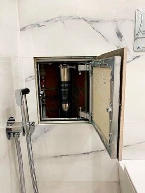 Люк под плитку Секрет 3.0 450*700 Люк под плитку Секрет 3.0 450*700