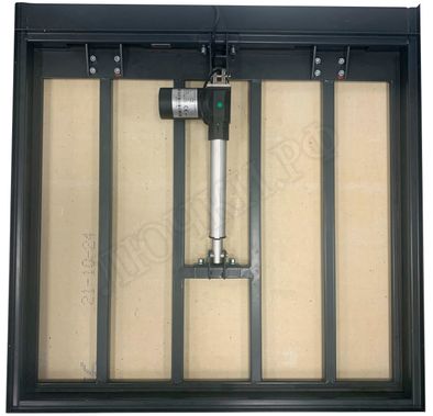 Напольный люк с электроприводом 750*900 Напольный люк с электроприводом 750*900